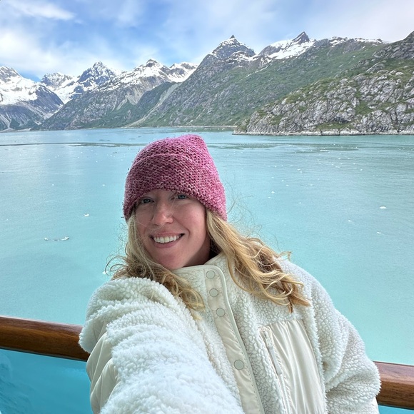 Meet your Posher, Julie - Picture 1 of 1